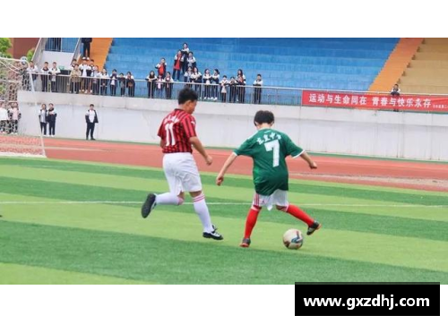 罗米：从足球热血少年到顶级球星的成长之路
